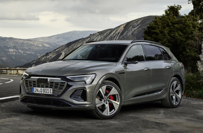  2023   Q8   55 e-tron   quattro S line 