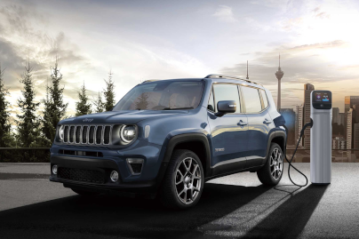  2020   レネゲード 4xe   Trailhawk  