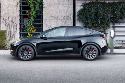  2023   Model Y   ロングレンジ  